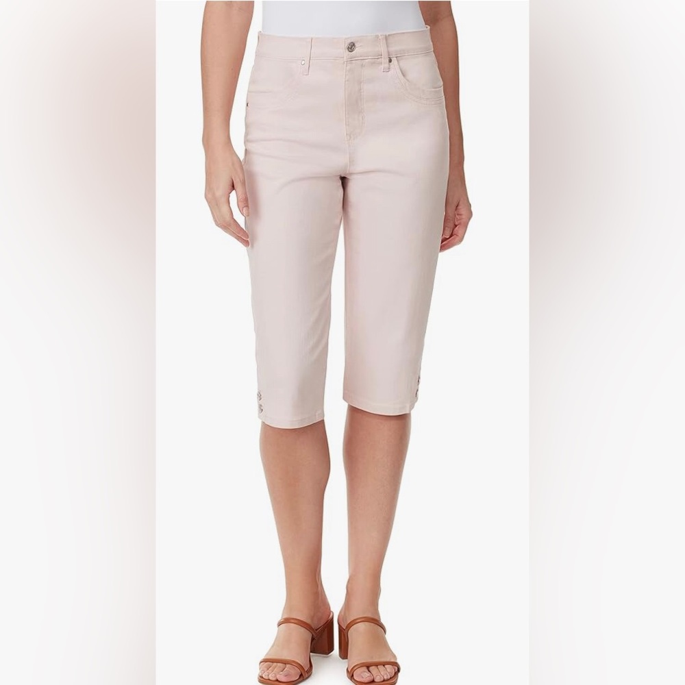 NEW Gloria Vanderbilt Women's Kala Midrise Skimmer Short.‎ 18W